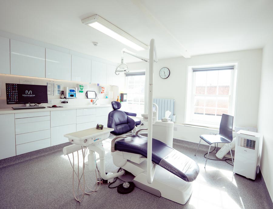 Manningtree Dental - Contact